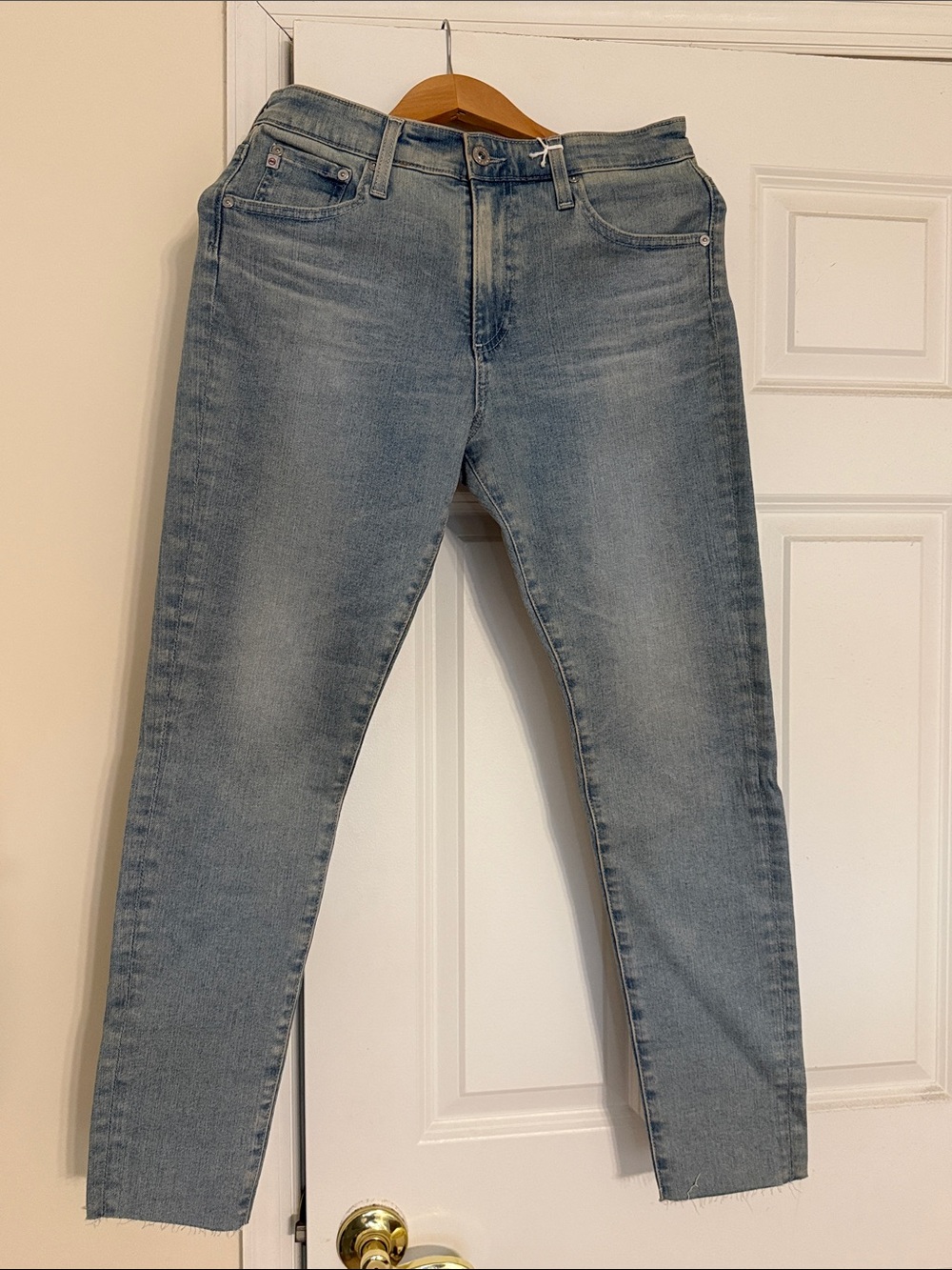 Ag Adriano Goldschmied Light Wash Farrah Ankle Jeans